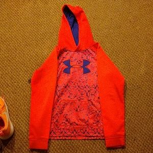 Under Armour sweatshirt